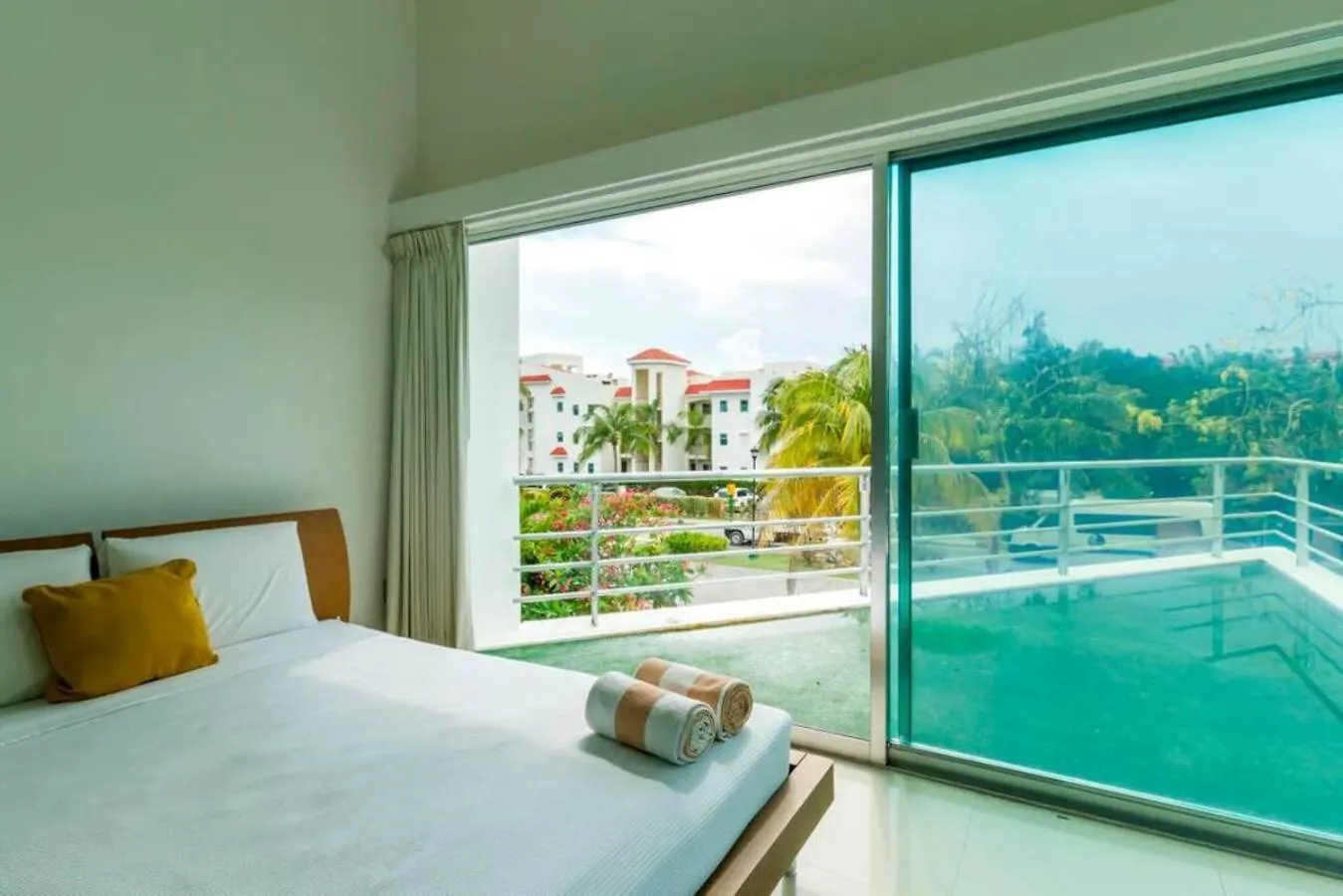 Tropical Private Pool Villa In Gated Upscale Area Playa del Carmen Meksika